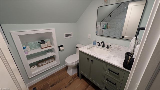 7513 Greenlawn Drive, Summerfield, NC 27358