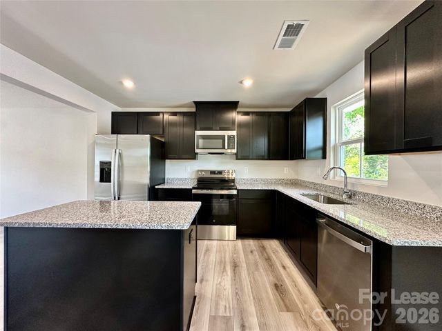 8038 Sinnet Place, Charlotte, NC 28269