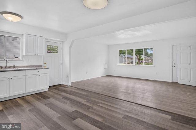 14 SCAMMELL DR, Browns Mills, NJ 08015