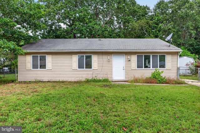 14 SCAMMELL DR, Browns Mills, NJ 08015