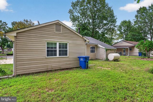 14 SCAMMELL DR, Browns Mills, NJ 08015