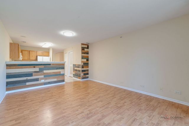 1002 Kensington Drive, Northbrook, IL 60062