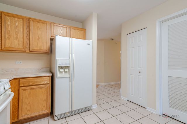 1002 Kensington Drive, Northbrook, IL 60062