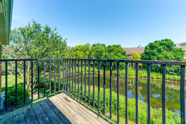 1002 Kensington Drive, Northbrook, IL 60062
