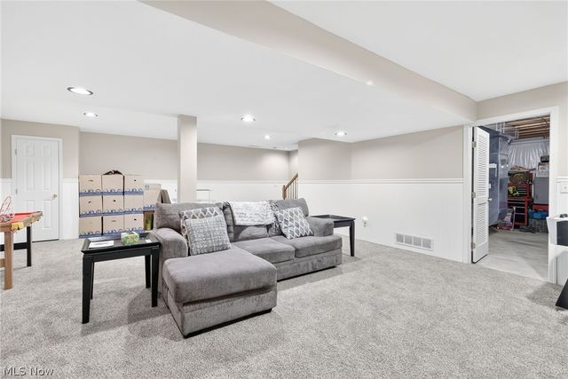 37830 Stoney Lake Drive, North Ridgeville, OH 44039