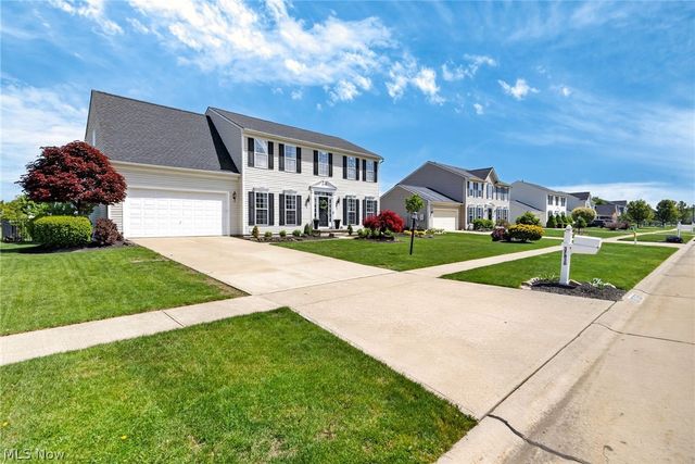 37830 Stoney Lake Drive, North Ridgeville, OH 44039