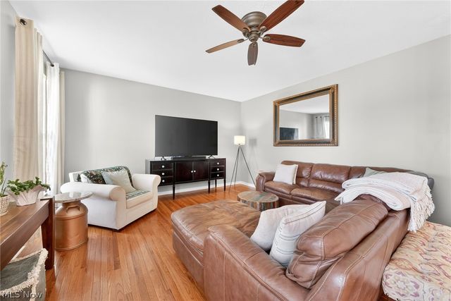 37830 Stoney Lake Drive, North Ridgeville, OH 44039