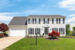37830 Stoney Lake Drive, North Ridgeville, OH 44039