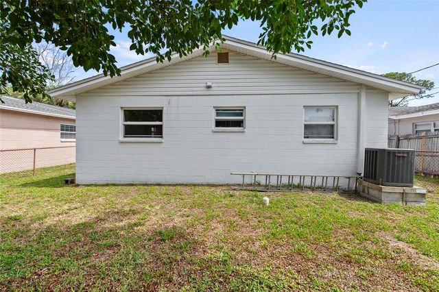 1735 MISSISSIPPI AVENUE NE, St Petersburg, FL 33703