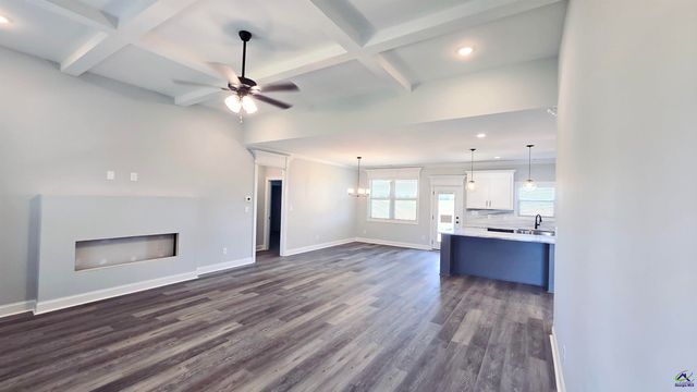 302 Firelight Way, Byron, GA 31008