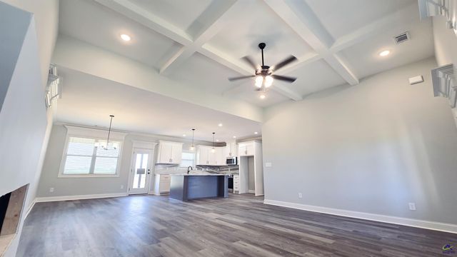 302 Firelight Way, Byron, GA 31008