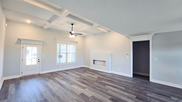 302 Firelight Way, Byron, GA 31008