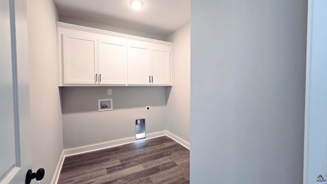 302 Firelight Way, Byron, GA 31008