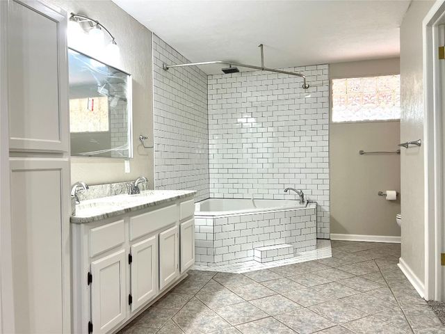 2027 W MINNESOTA Avenue, Chickasha, OK 73018