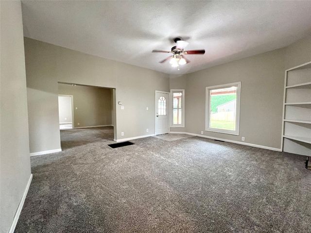 2027 W MINNESOTA Avenue, Chickasha, OK 73018