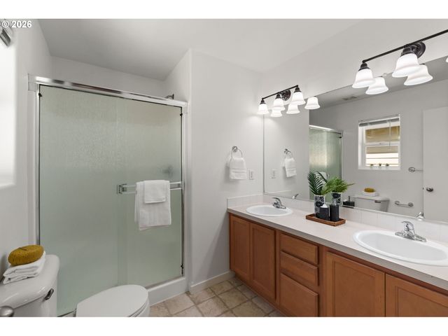 9205 N MACRUM Ave, Portland, OR 97203