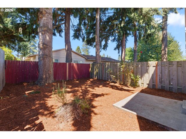 9205 N MACRUM Ave, Portland, OR 97203