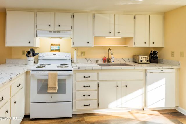 130 CASTLE ROCK Road 100, Sedona, AZ 86351