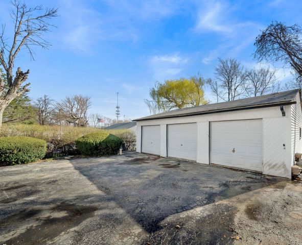 12565 Irving Avenue, Blue Island, IL 60406