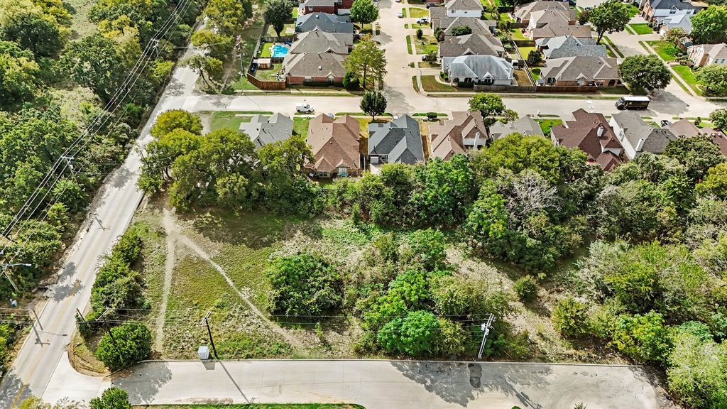 3801 S Main Street, Fort Worth, TX 76110 — photo 2