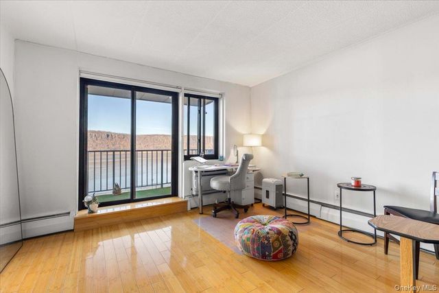 1085 Warburton Ave 304, Yonkers, NY 10701