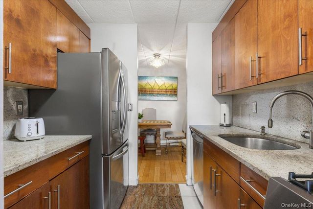 1085 Warburton Ave 304, Yonkers, NY 10701