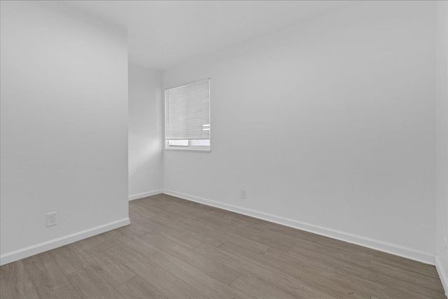 914 Acosta Plaza 32, Salinas, CA 93905