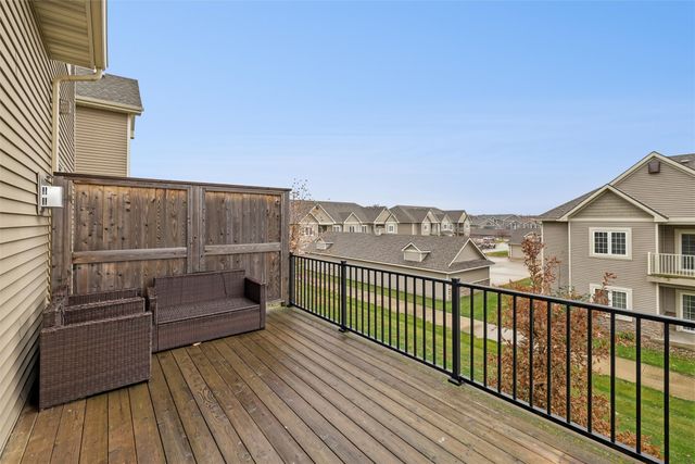 14036 Ridgemont Drive, Urbandale, IA 50323