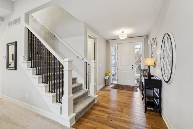 14036 Ridgemont Drive, Urbandale, IA 50323