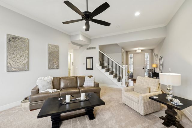 14036 Ridgemont Drive, Urbandale, IA 50323