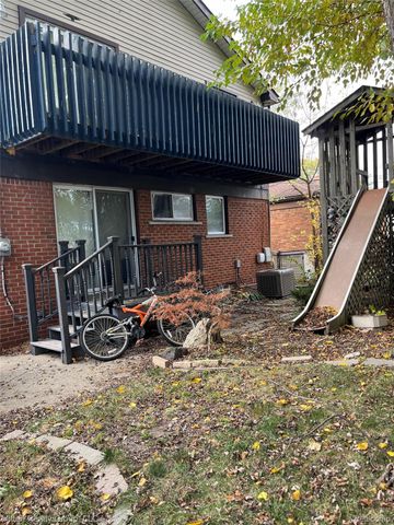 26044 Lehner Street, Roseville, MI 48066