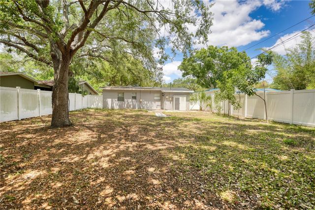 8086 28TH AVENUE N, St Petersburg, FL 33710