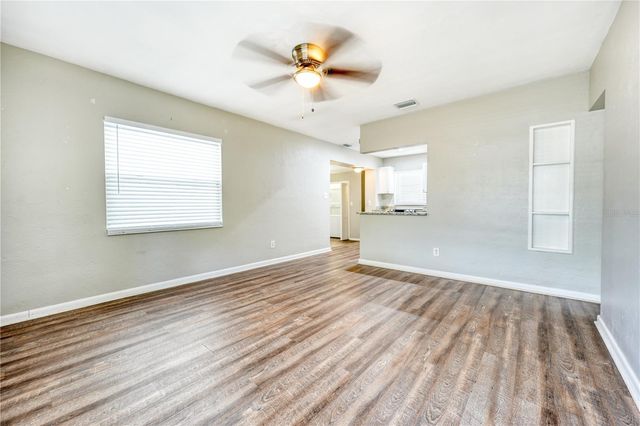 8086 28TH AVENUE N, St Petersburg, FL 33710