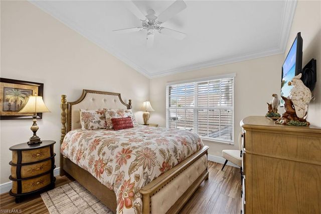5963 Sand Wedge LN 205, Naples, FL 34110
