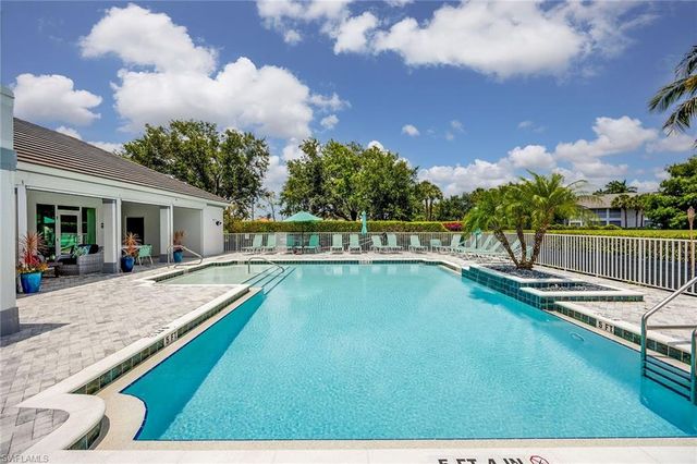 5963 Sand Wedge LN 205, Naples, FL 34110