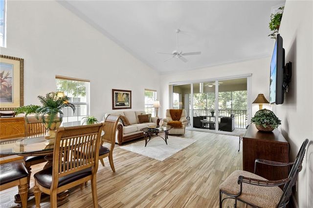 5963 Sand Wedge LN 205, Naples, FL 34110