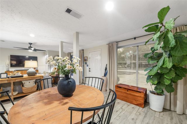 1800 Sheridan Drive, Baytown, TX 77520