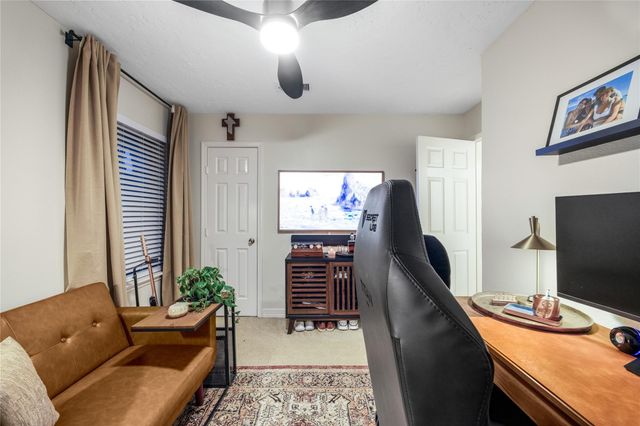 1800 Sheridan Drive, Baytown, TX 77520