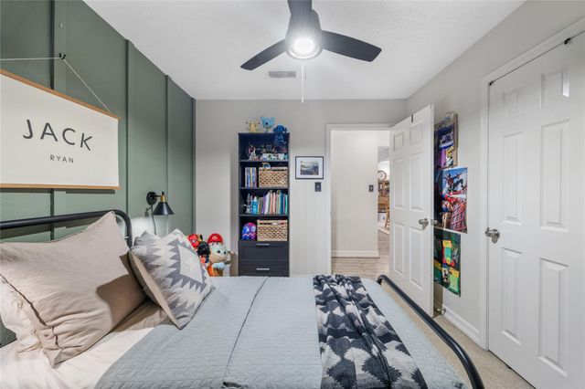 1800 Sheridan Drive, Baytown, TX 77520