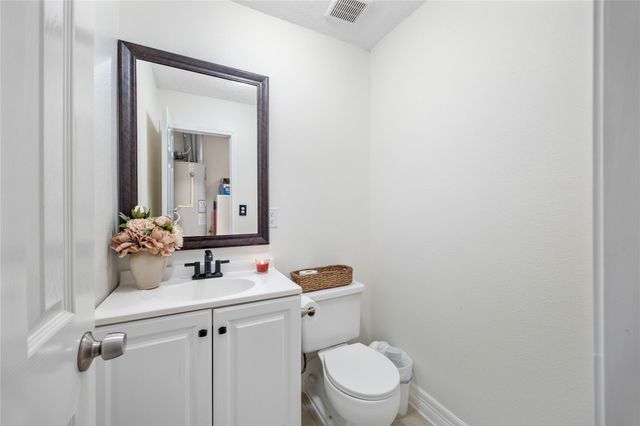 1800 Sheridan Drive, Baytown, TX 77520