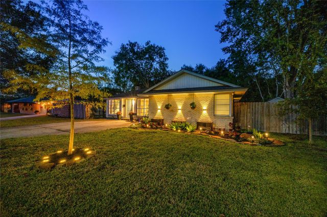 1800 Sheridan Drive, Baytown, TX 77520