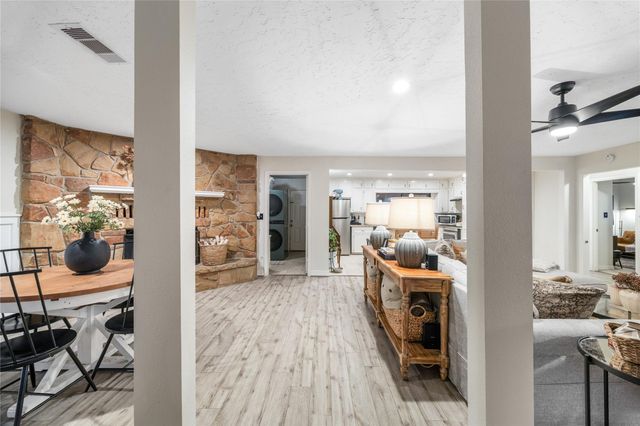 1800 Sheridan Drive, Baytown, TX 77520