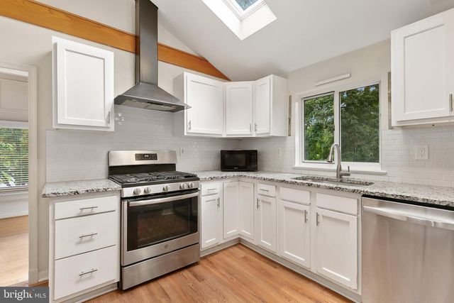 10601 KINLOCH RD, Silver Spring, MD 20903