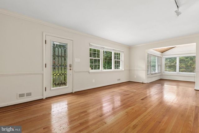 10601 KINLOCH RD, Silver Spring, MD 20903