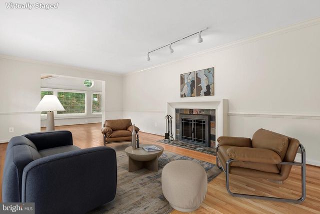 10601 KINLOCH RD, Silver Spring, MD 20903