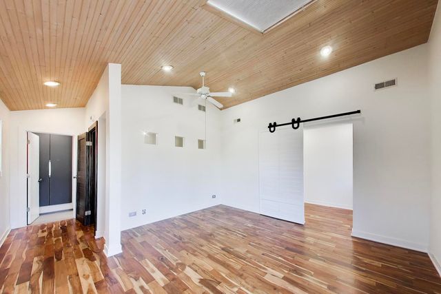 2638 W Grand Avenue, Chicago, IL 60612