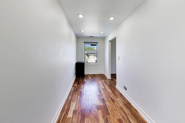 2638 W Grand Avenue, Chicago, IL 60612