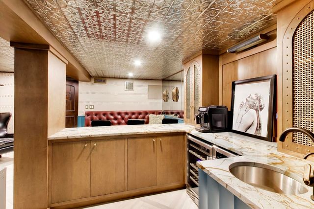 2638 W Grand Avenue, Chicago, IL 60612