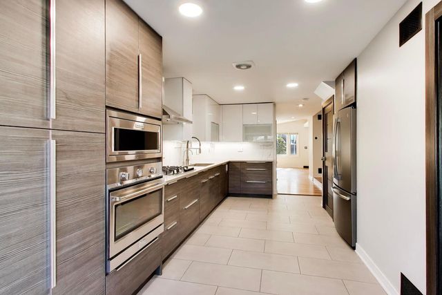2638 W Grand Avenue, Chicago, IL 60612