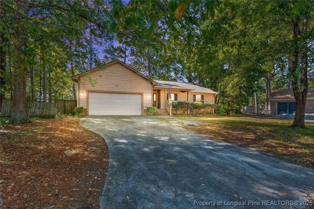 5821 Badin Court, Fayetteville, NC 28314 — exterior